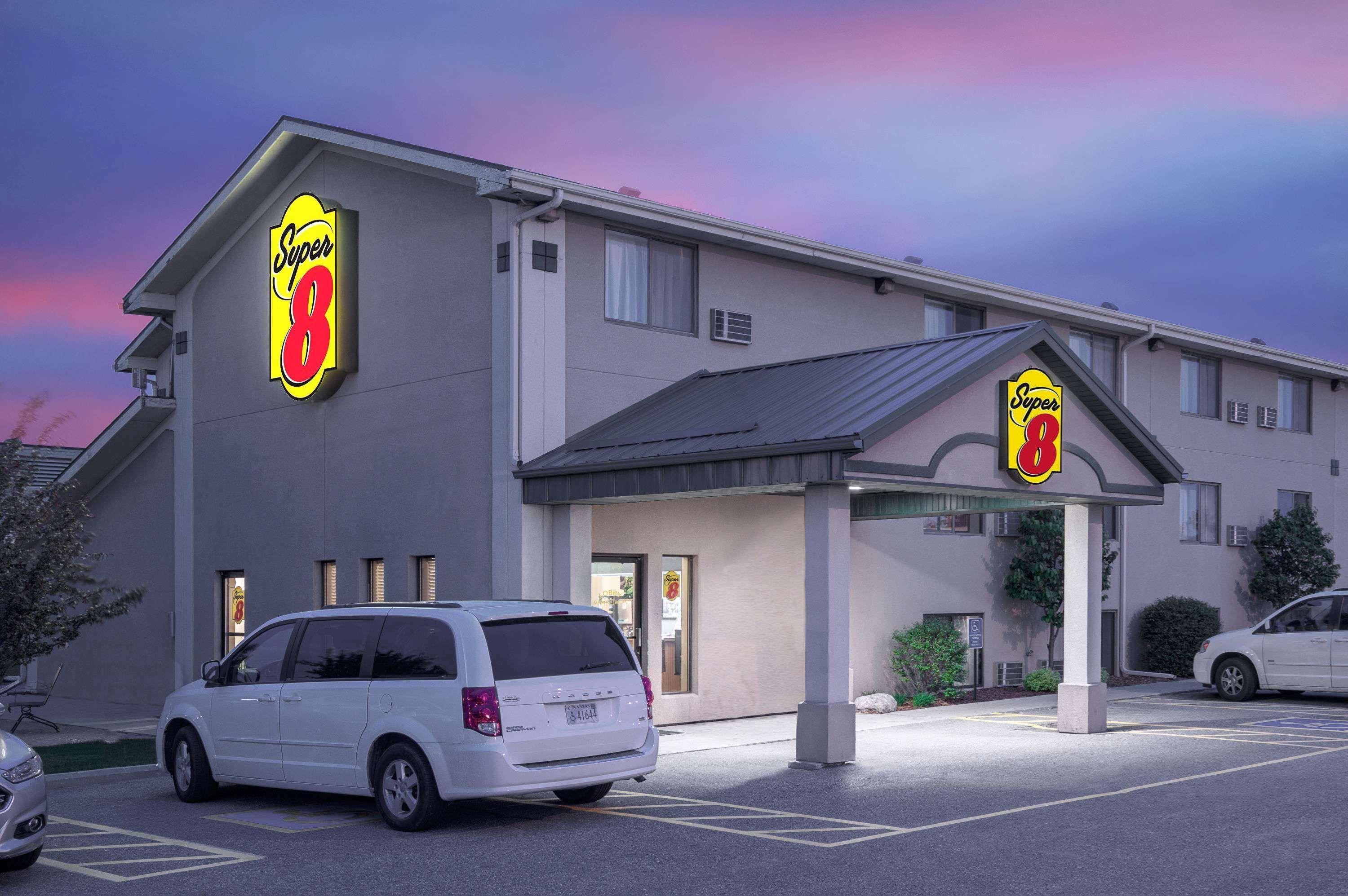 Super 8 By Wyndham Willmar Exterior foto
